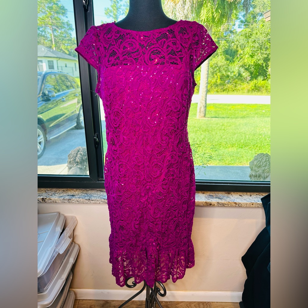 Marina Fuchsia Lace Cap Sleeve Ruffled Hem Sequined Line Dress Wiman Size 14